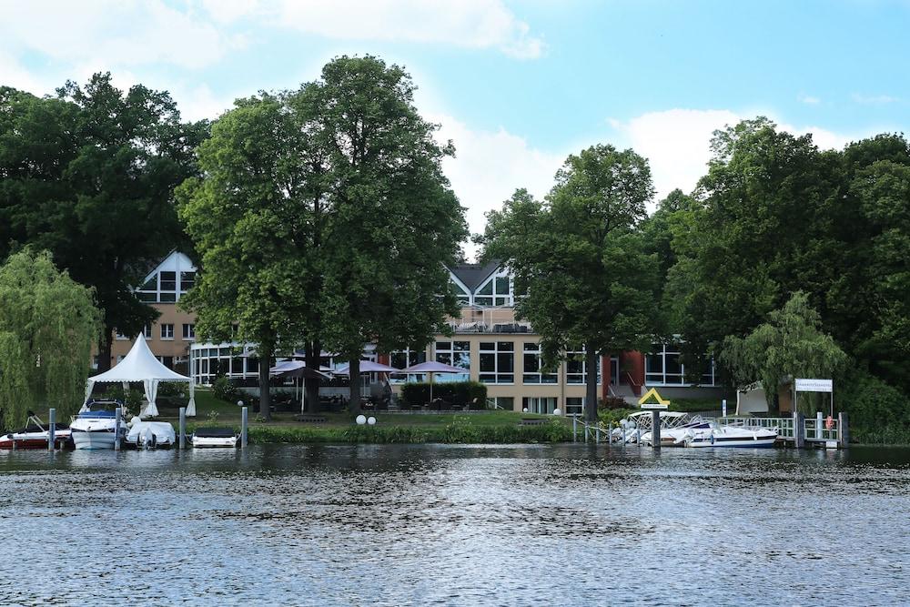 Dämeritzseehotel Hotel 4*
